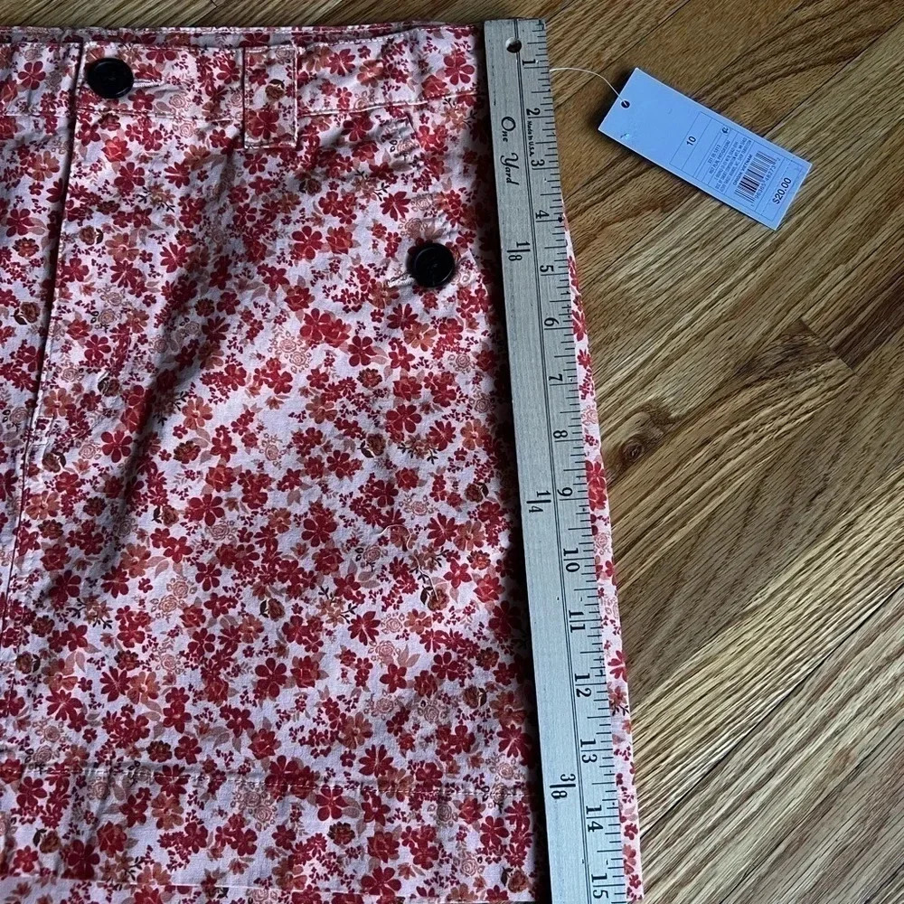 NWT Floral Mini Skirt - Picture 2 of 4